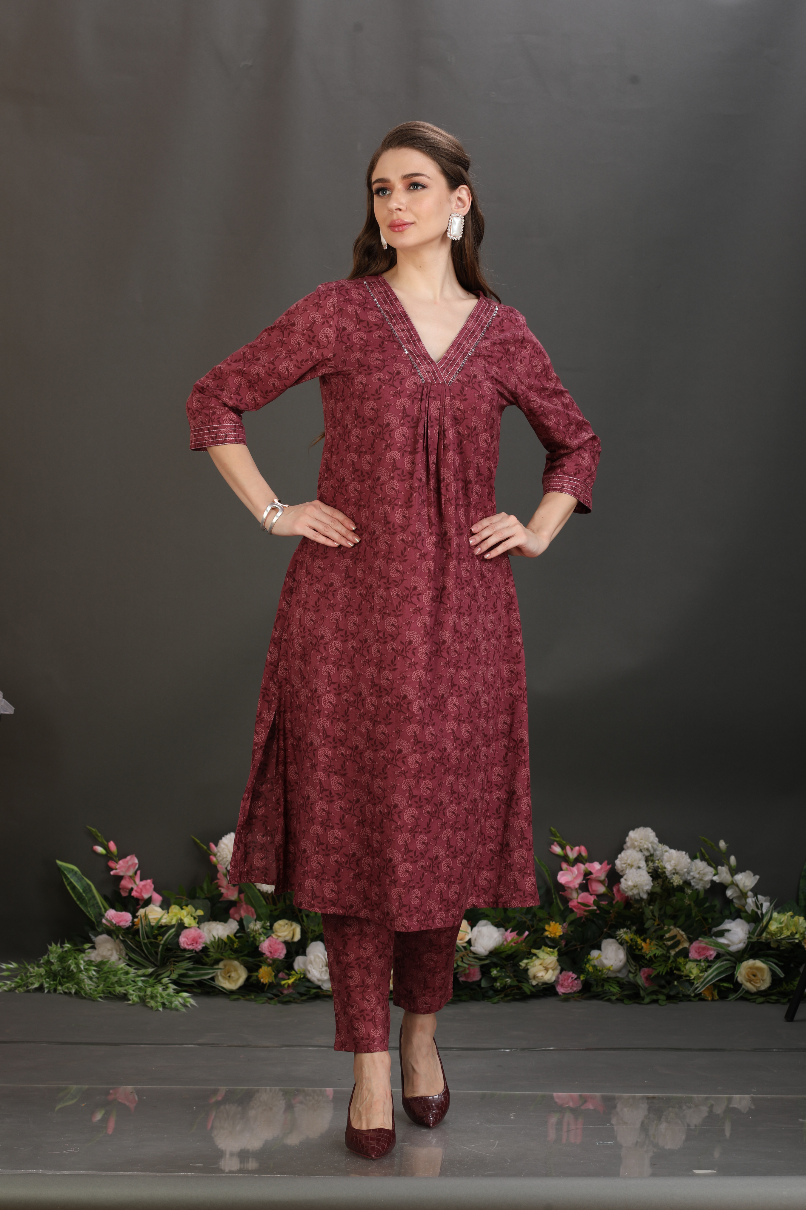 Handworked V-Neck Kurta Set with Pants