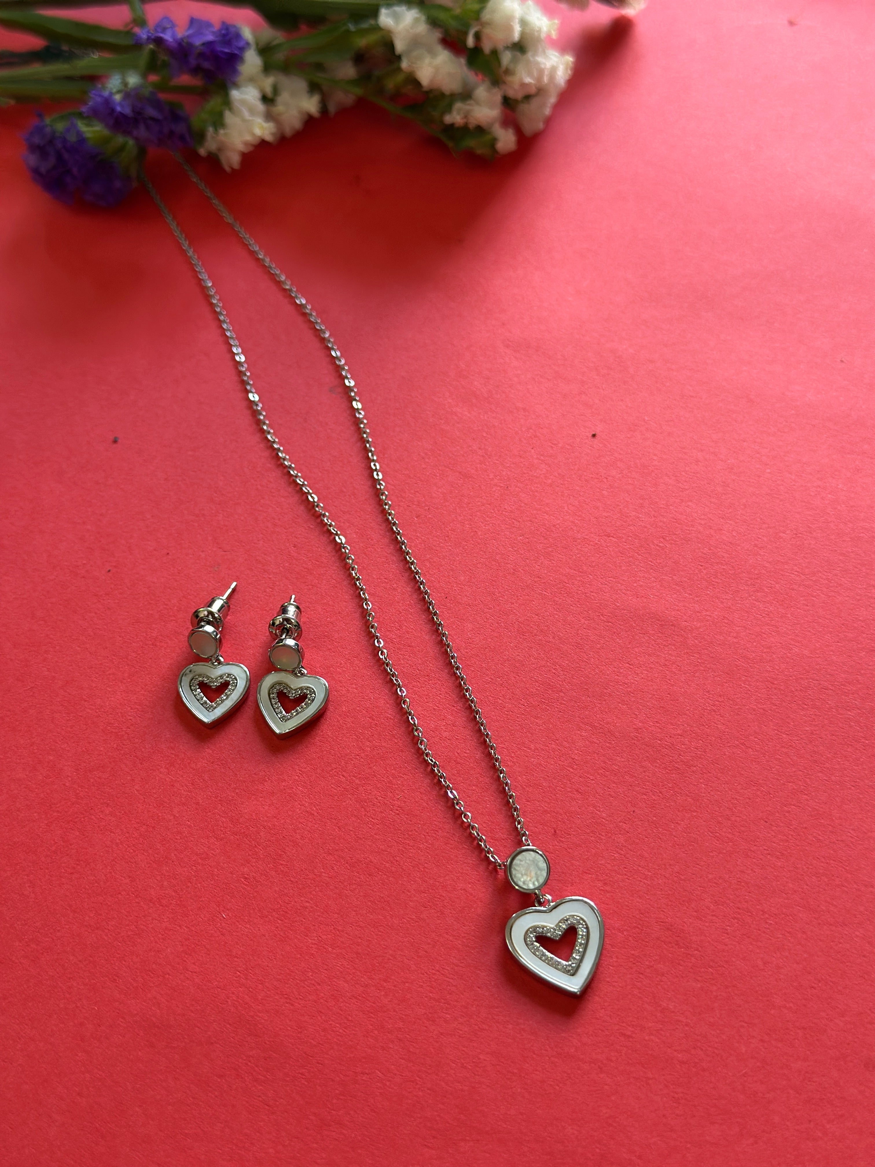 Lustrous Silver Luxe Pendant Set