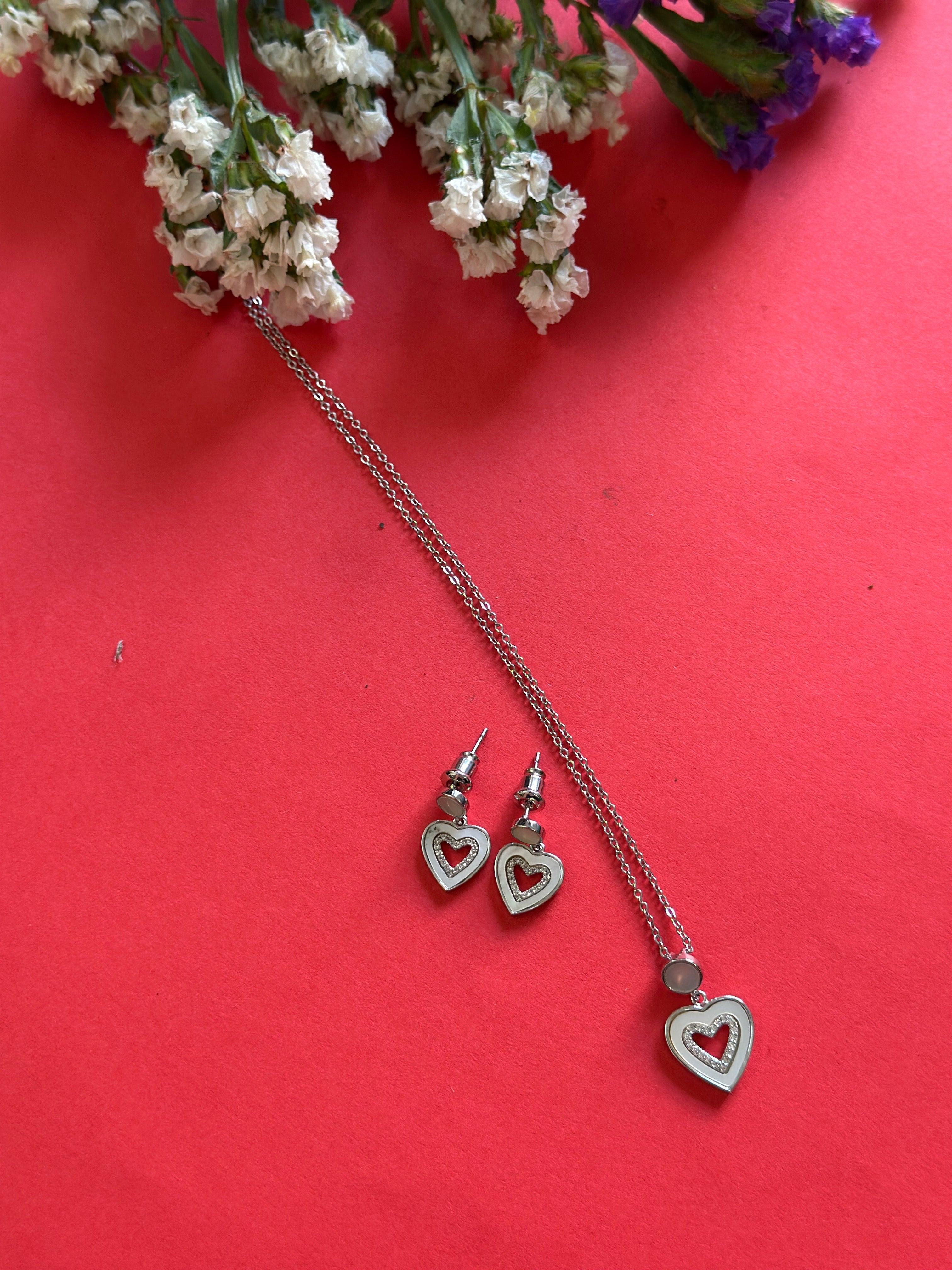 Lustrous Silver Luxe Pendant Set