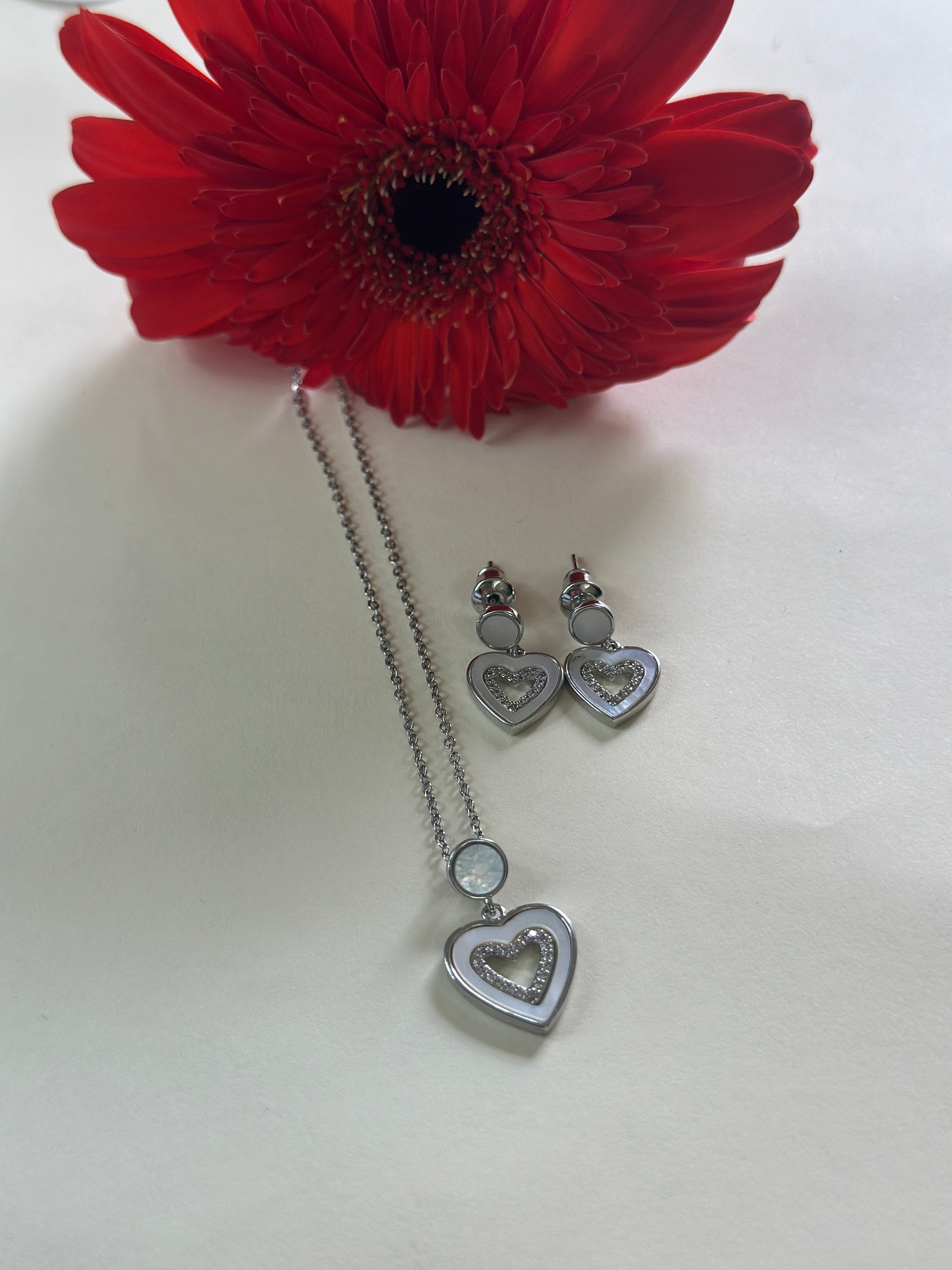 Lustrous Silver Luxe Pendant Set
