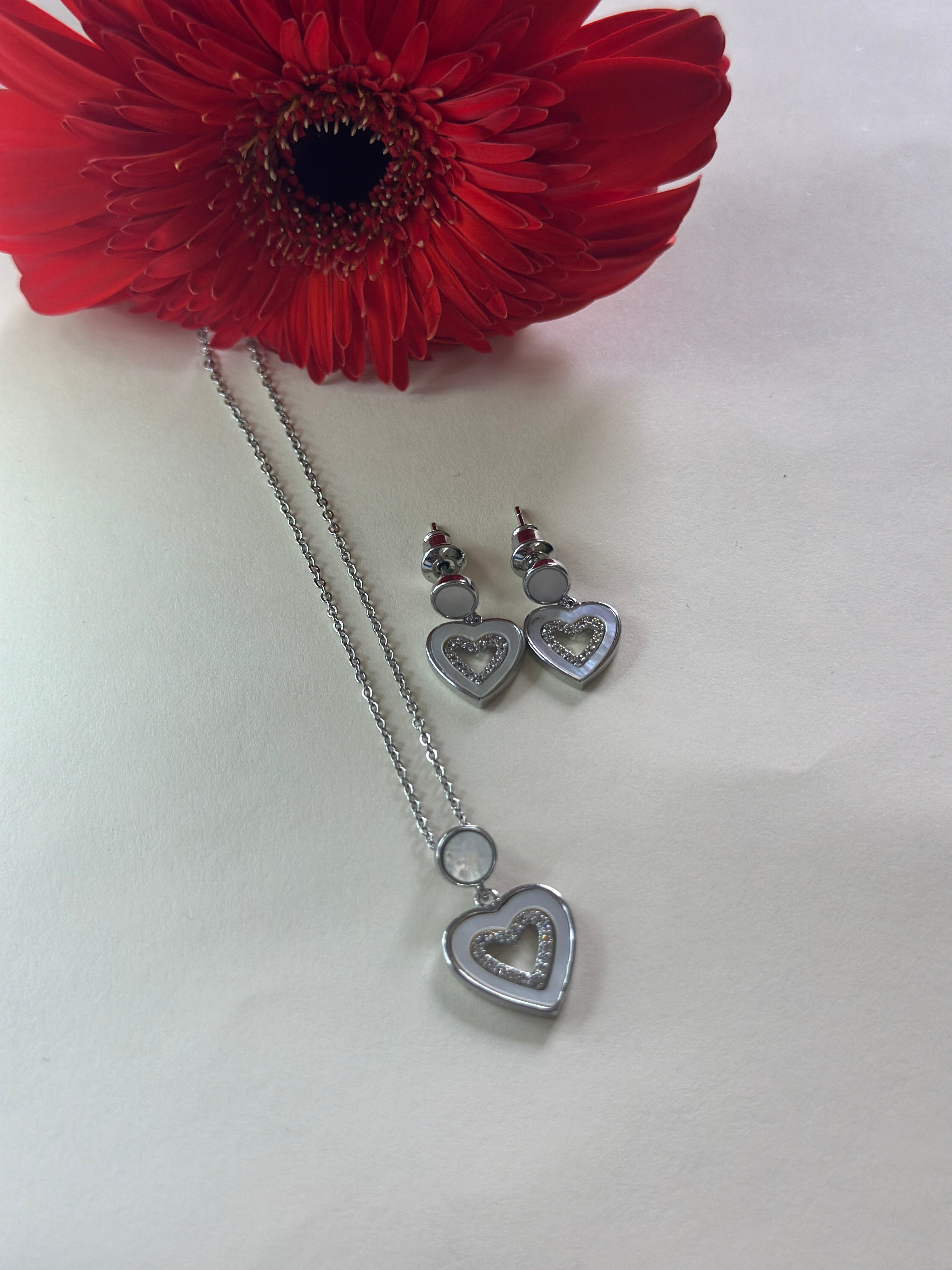 Lustrous Silver Luxe Pendant Set
